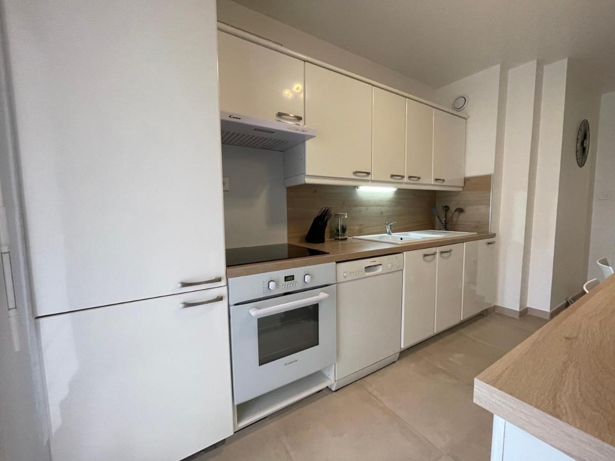 Domaine D'Ahmosis, Modern 2 Bedrooms Refurbished Apartment, F3 Moderne Fraichement Renove Le Cannet Luaran gambar