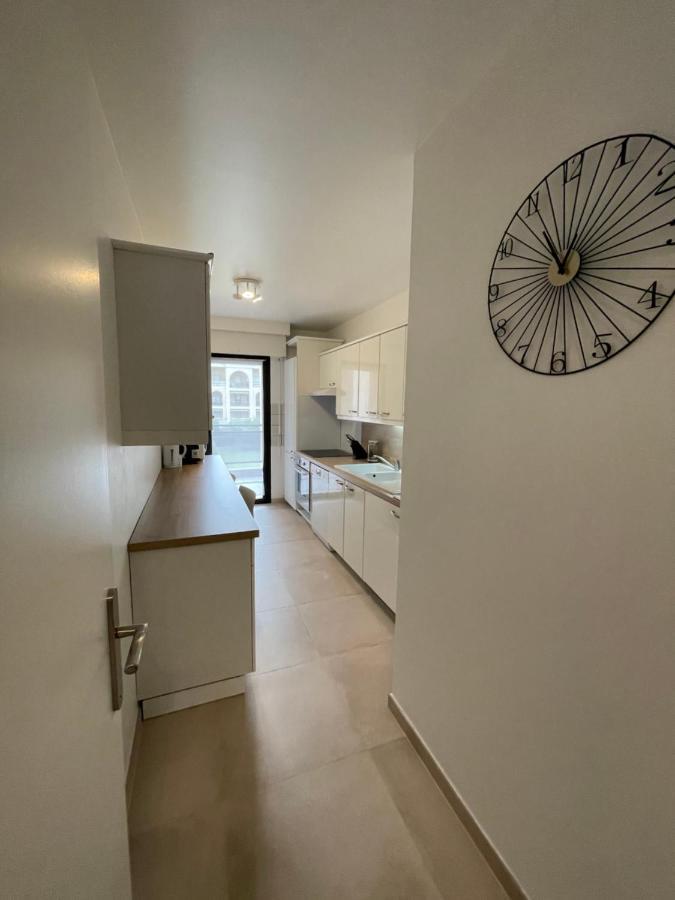 Domaine D'Ahmosis, Modern 2 Bedrooms Refurbished Apartment, F3 Moderne Fraichement Renove Le Cannet Luaran gambar