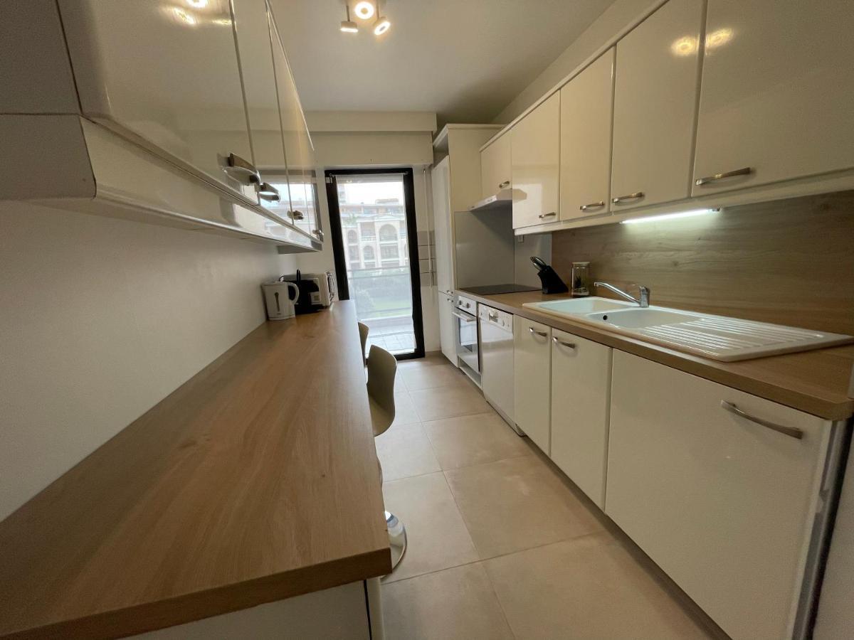 Domaine D'Ahmosis, Modern 2 Bedrooms Refurbished Apartment, F3 Moderne Fraichement Renove Le Cannet Luaran gambar