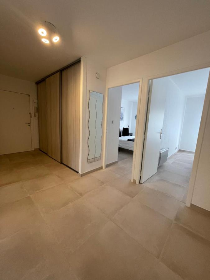 Domaine D'Ahmosis, Modern 2 Bedrooms Refurbished Apartment, F3 Moderne Fraichement Renove Le Cannet Luaran gambar